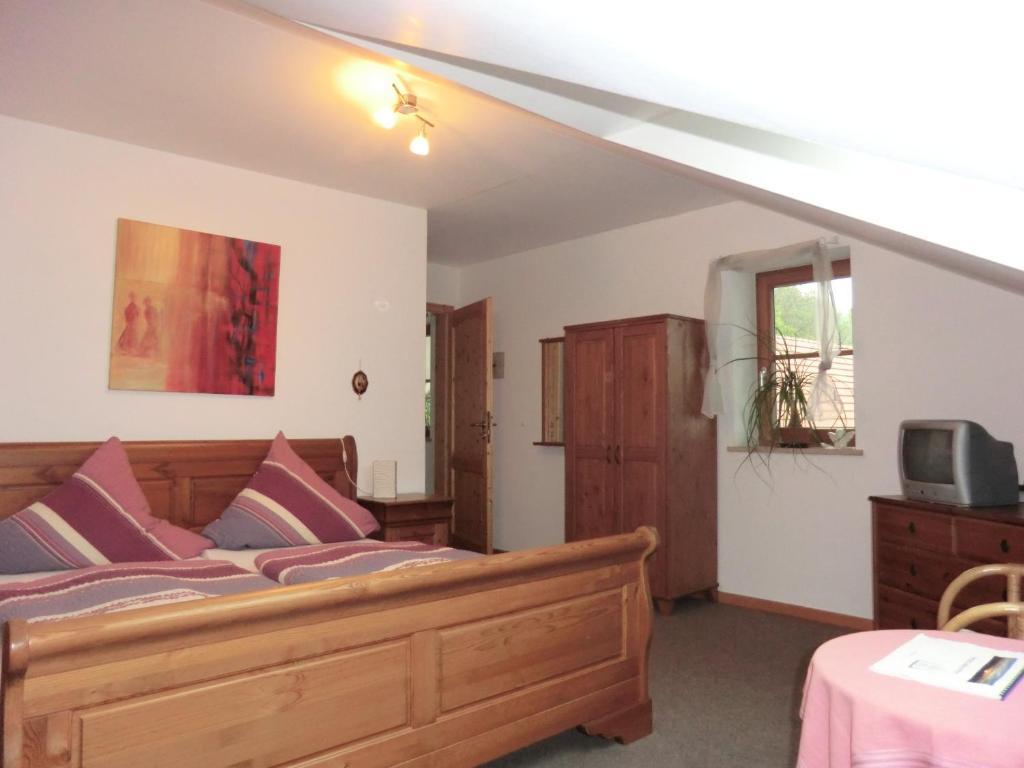 Zum Horizont Hotel Deggendorf Room photo